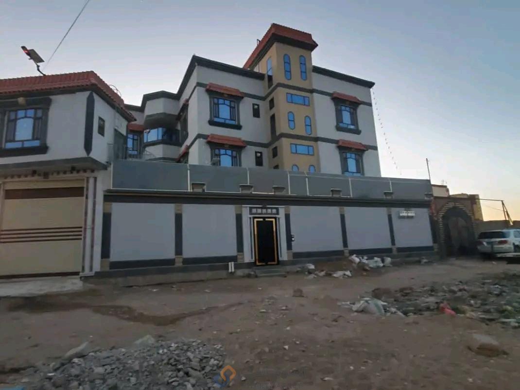 للبيع عمارة فاخرة في مدينة صعدة